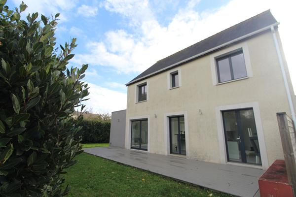 Maison - 6 pièces - 150 m²