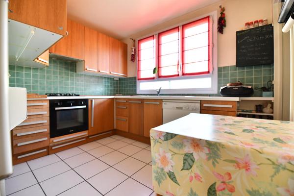 GRAND APPARTEMENT F7 de 115 m2 !!! 5 CHAMBRES !!!