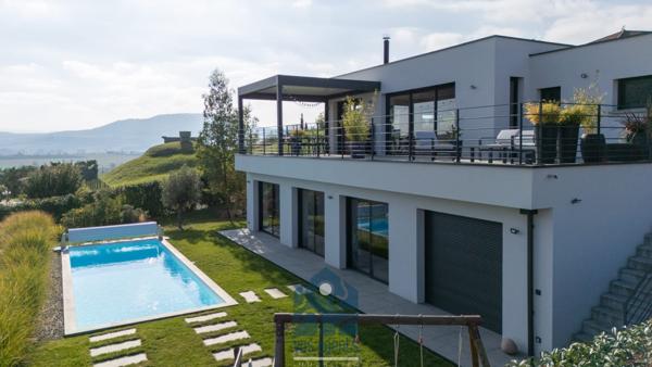 Villa 6 pièce(s) 4 chambre(s) 170 m²