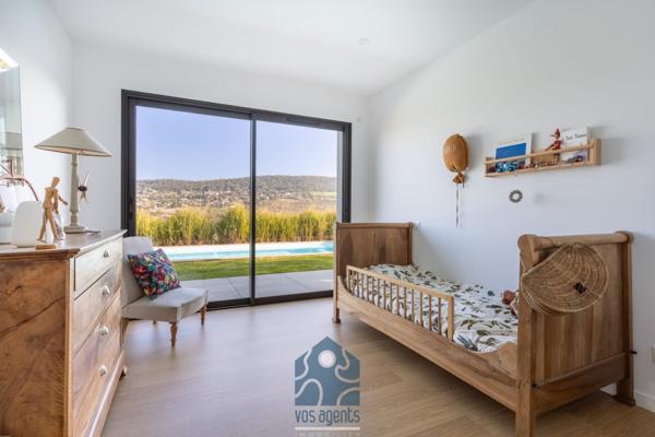 Villa 6 pièce(s) 4 chambre(s) 170 m²
