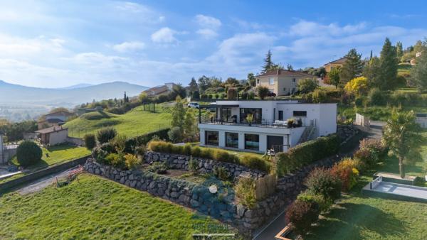 Villa 6 pièce(s) 4 chambre(s) 170 m²
