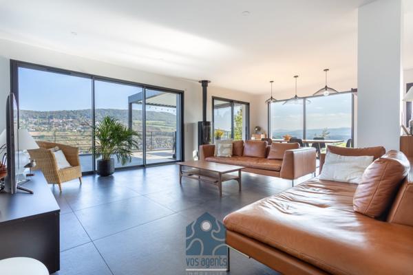 Villa 6 pièce(s) 4 chambre(s) 170 m²