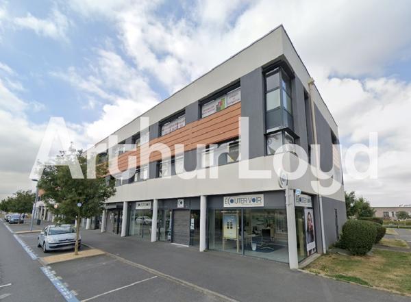 Plateau de bureaux - À Louer - Fleury-Sur-Orne