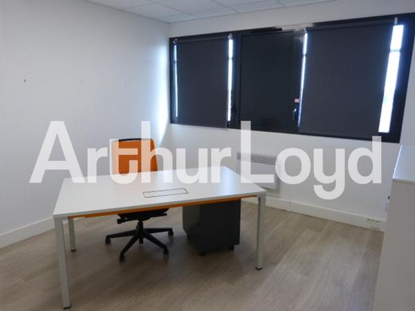 Plateau de bureaux - À Louer - Fleury-Sur-Orne