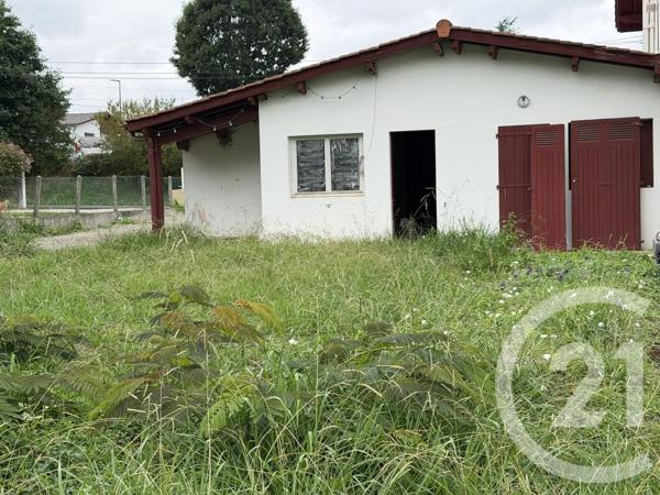 Maison à vendre  4 pièces - 90 m 2   CAMBO LES BAINS  - 64