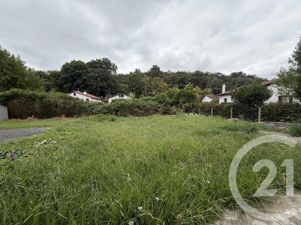 Maison à vendre  4 pièces - 90 m 2   CAMBO LES BAINS  - 64