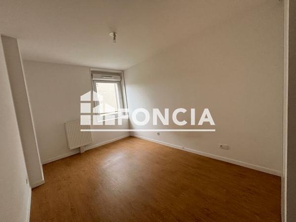 Location Appartement 3 pièces 64.65 m² - 6 PLACE KARINE RUBY Evreux 27000