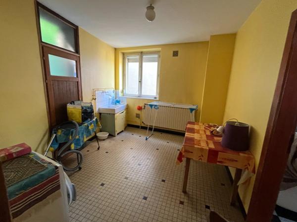 MAISON EPINAL 6 CHAMBRES A RENOVER