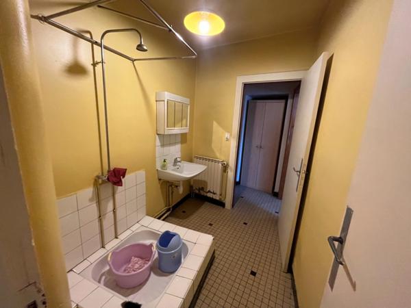 MAISON EPINAL 6 CHAMBRES A RENOVER