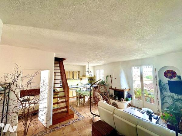 Roquebrune-Cap-Martin, en plein coeur de Carnolès, dernier étage 3 pièces 65 m² vue dégagée 