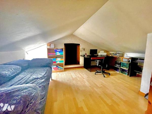 Roquebrune-Cap-Martin, en plein coeur de Carnolès, dernier étage 3 pièces 65 m² vue dégagée 