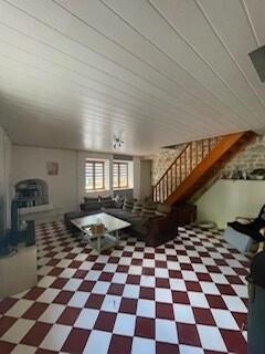 Ancienne forge rénovée avec charme 170 m² à St Germain les Arlay 220 000 €