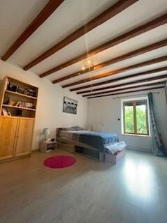 Ancienne forge rénovée avec charme 170 m² à St Germain les Arlay 220 000 €