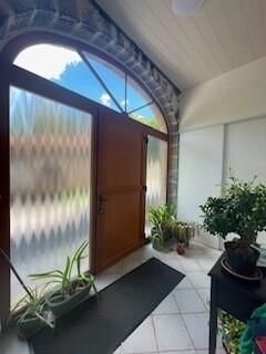 Ancienne forge rénovée avec charme 170 m² à St Germain les Arlay 220 000 €