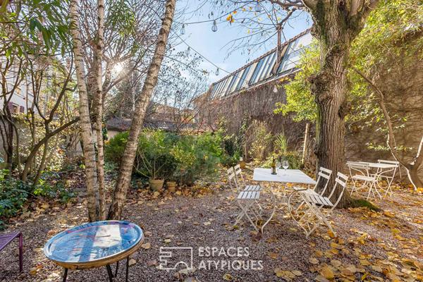Maison de charme rénovée avec extension et jardin coeur Montchat