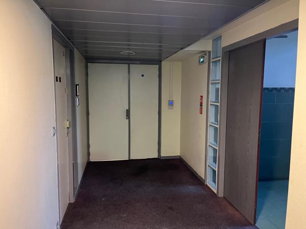 Bureaux à vendre en rez de chaussée à Cergy avec accès PMR et parkings
