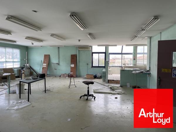 Immeuble à réhabiliter à la vente à Montpellier avec forte visibilité