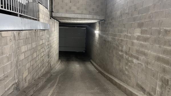 Offre de bureau rare en centre ville - A louer 655 m2 + sous-sol + parkings (quartier Faubourg Bannier - Gare - Médiathèque)