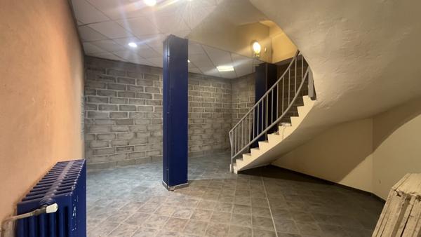 Offre de bureau rare en centre ville - A louer 655 m2 + sous-sol + parkings (quartier Faubourg Bannier - Gare - Médiathèque)