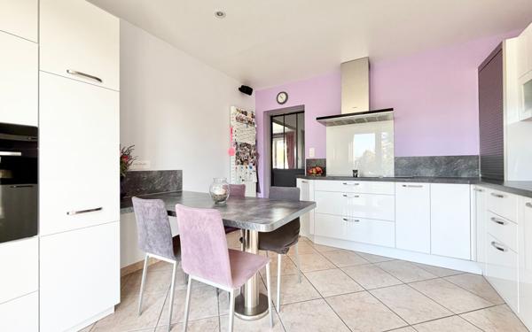 Maison à vendre    6 pièces • 154 m2 Chartres