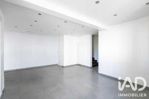Maison à vendre 5 pièces 99 m² Rueil-Malmaison