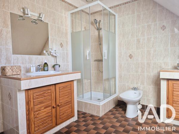Maison à vendre 6 pièces 116 m² Saint-Rémy-lès-Chevreuse