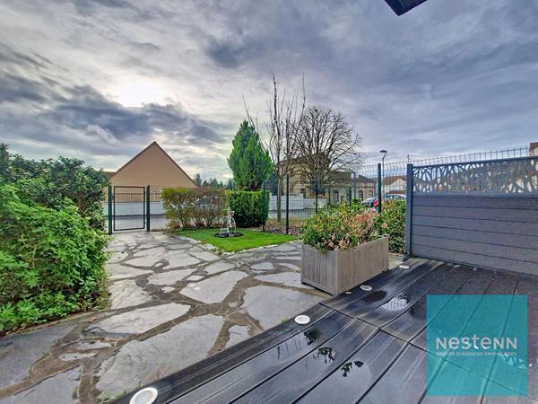 Maison en très bon état général avec 3 chambres et un jardin à Montereau Fault Yonne