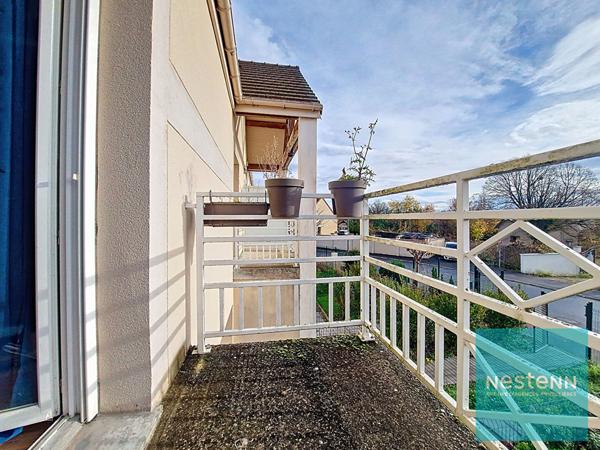 Maison en très bon état général avec 3 chambres et un jardin à Montereau Fault Yonne