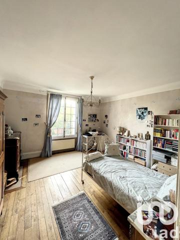 Maison à vendre 11 pièces 252 m² Châtenay-Malabry