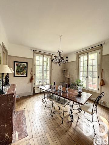 Maison à vendre 11 pièces 252 m² Châtenay-Malabry