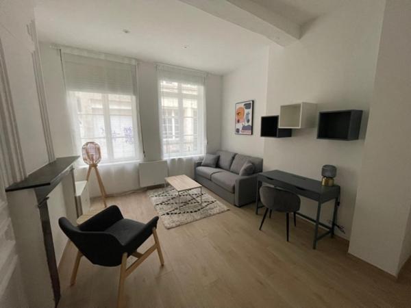 A LOUER : T1 à LILLE • Vieux lille • 750 € CC • Réf. G472
