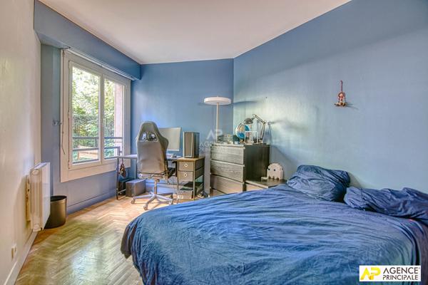 Versailles Clagny Appartement 5 pièces 117.05 m² carrez en rez-de-jardin avec terrasse privative, cave et parking 825 000 € **  - Référence  28117