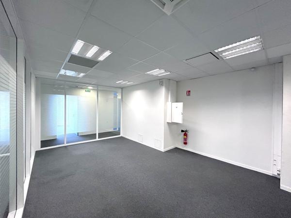 Bureaux à louer 504 m² à Lormont avec accès tramway immédiat