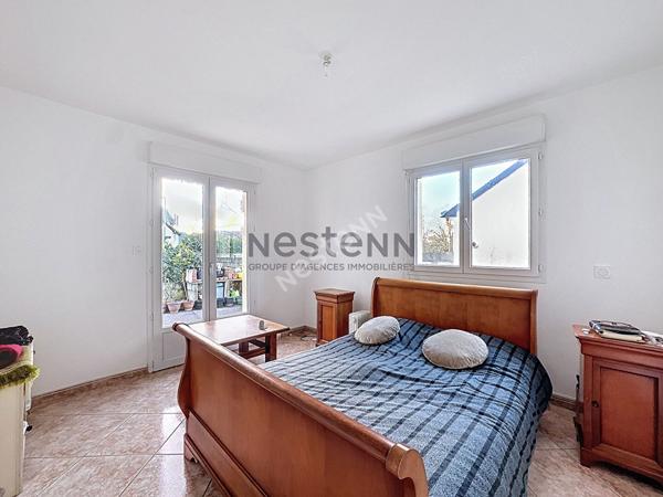 Maison à vendre à Segré d'environ 167m2 composée de 5 chambres, dont une au rez-de-chaussée, et un terrain de 1000m2