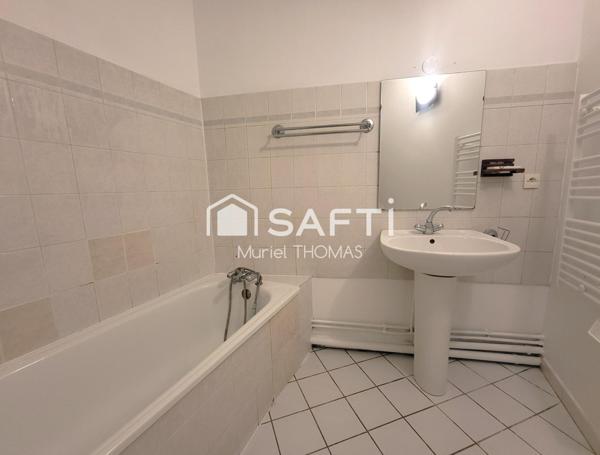 CENTRE VILLE - PARKING - CAVE