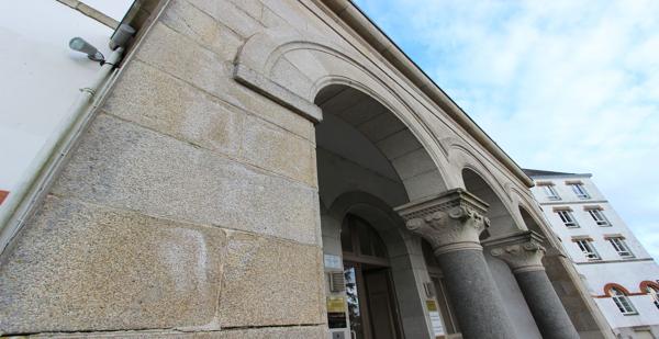 LE BEL & GRAND APPARTEMENT AUX PRESTATIONS SINGULIÈRES. - L'agence Immobilier & Associés