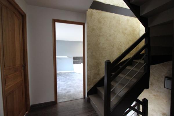 UNE MAISON FAMILIALE À LOUER DANS LE SECTEUR DE BRIZEUX. -