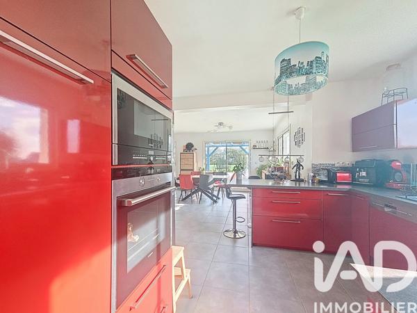 Maison à vendre 5 pièces 150 m² Saint-Étienne-de-Chigny