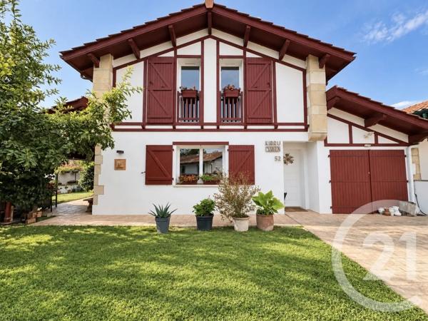 Maison à vendre  5 pièces - 119 m 2   URRUGNE  - 64