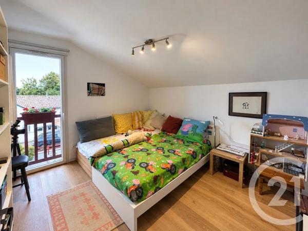 Maison à vendre  5 pièces - 119 m 2   URRUGNE  - 64