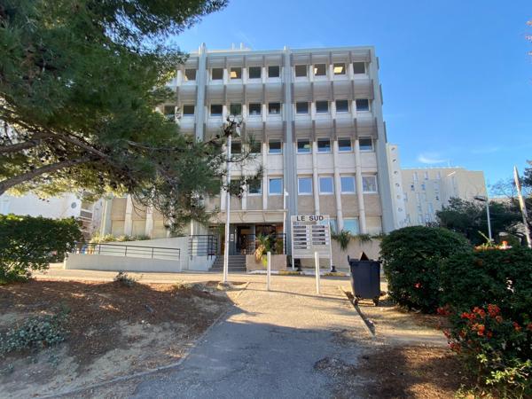 Bureaux PMR lumineux à louer - Bonneveine - 13008 Marseille