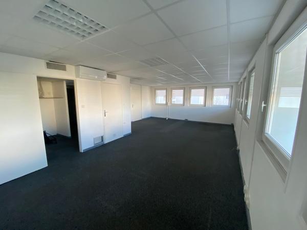 Bureaux PMR lumineux à louer - Bonneveine - 13008 Marseille