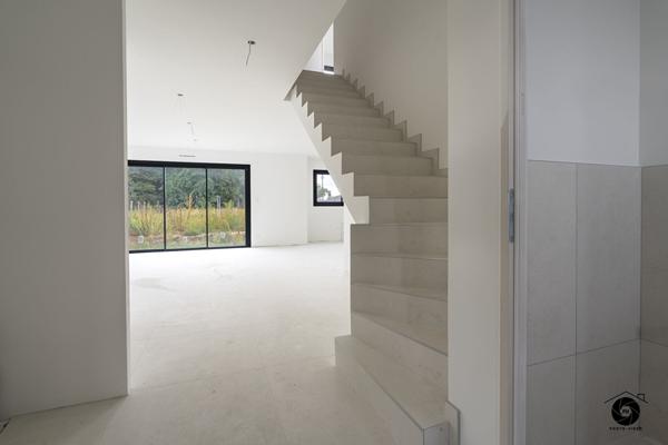 Maison neuve à MAZE de 128 m² 5 pièce(s)