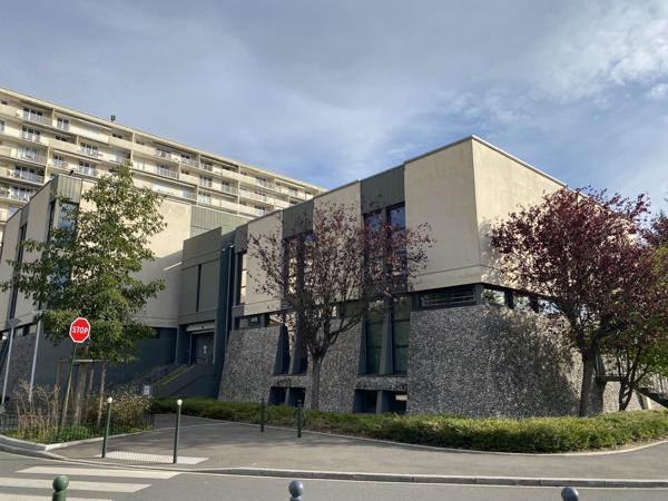 Immeuble de bureaux à louer d'environ 1 778m2 divisibles - ORLEANS GARE