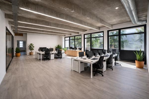 Immeuble de bureaux à louer d'environ 1 778m2 divisibles - ORLEANS GARE