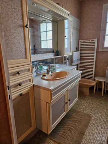 CHARMANT PAVILLON FAMILIAL EN PLEIN CENTRE VILLE- AU CALME DANS UNE IMPASSE