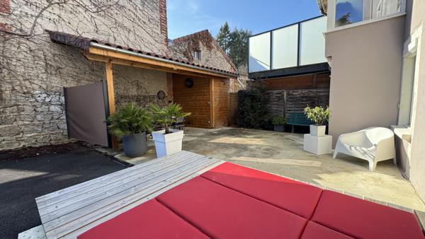 Saint-Just-Saint-Rambert (42170) Magnifique rez de jardin de 92m2