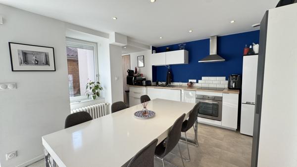 Saint-Just-Saint-Rambert (42170) Magnifique rez de jardin de 92m2