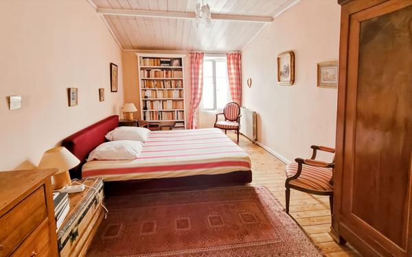 Maison à vendre    5 pièces •  Le Bois-Plage-en-Ré