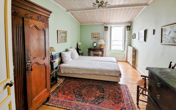 Maison à vendre    5 pièces •  Le Bois-Plage-en-Ré